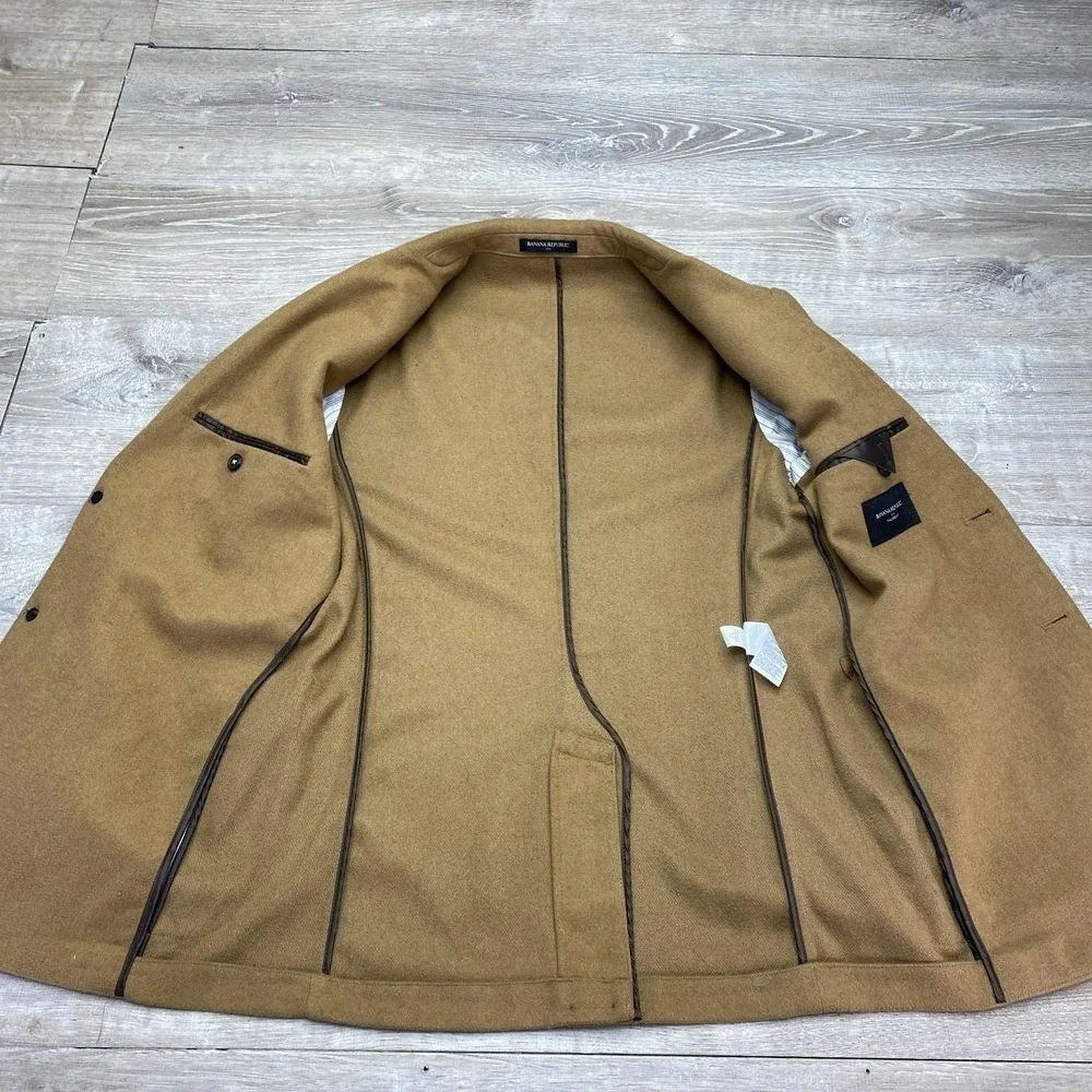 Banana Republic Blazer Mens 38R Beige Wool Blend Tailored Fit Sport‎ Coat Jacket